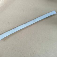 Bagāžnieka nodalījuma griestu uzlika priekš VW GOLF IV 1999