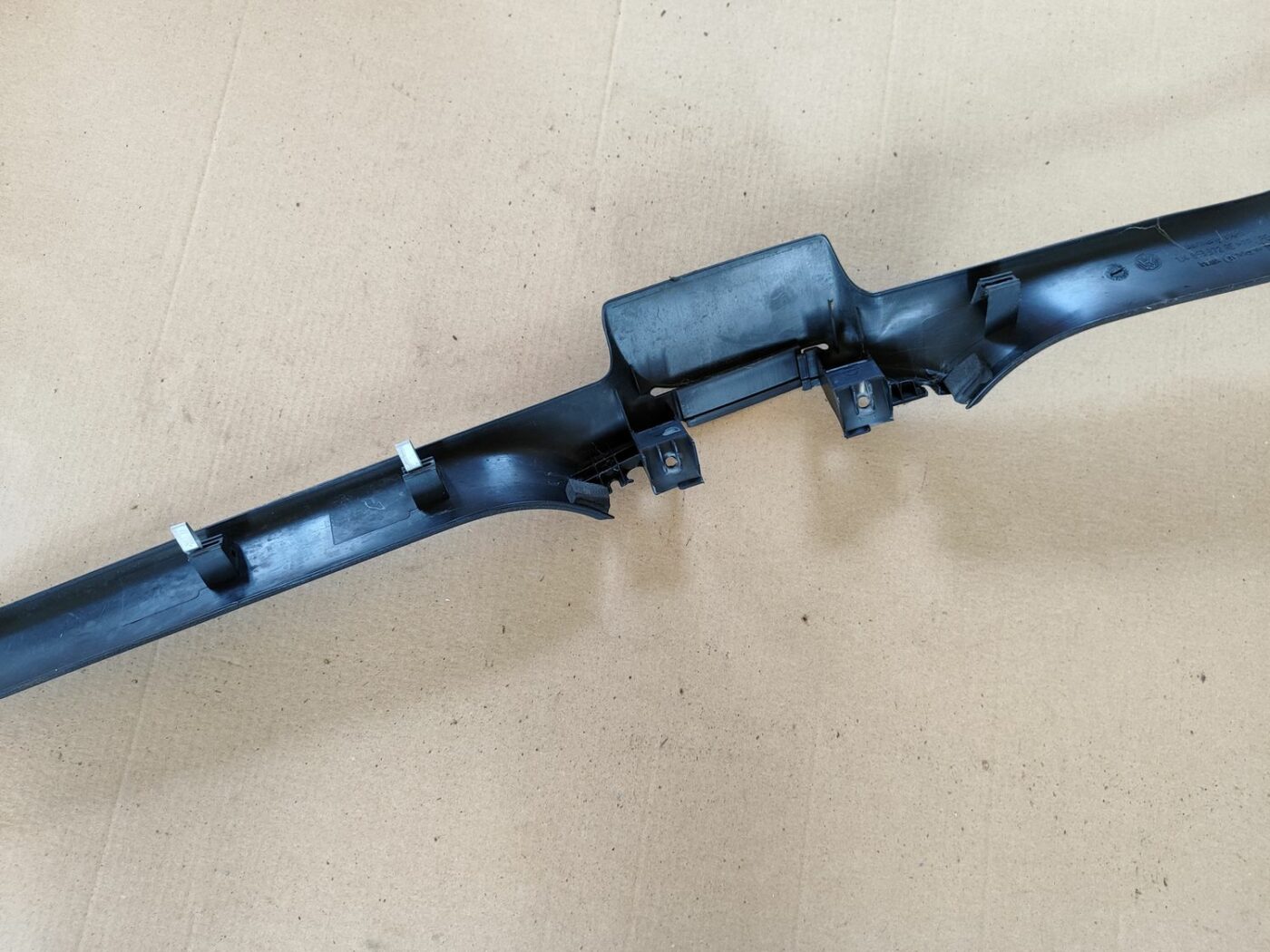 Sliekšņa laba uzlika priekš VW GOLF IV 1999 5 Sliekšņa laba uzlika priekš VW GOLF IV 1999