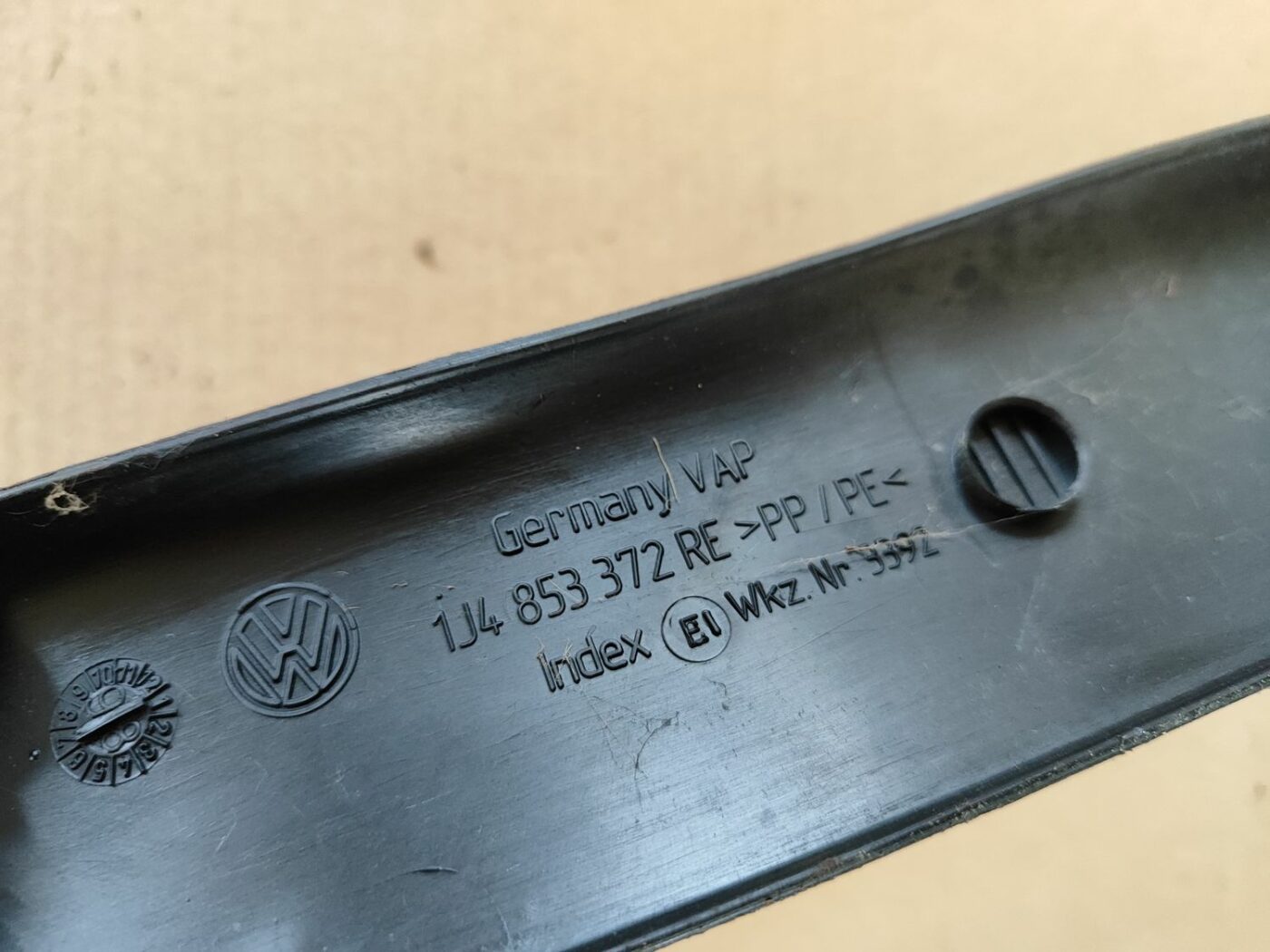 Sliekšņa laba uzlika priekš VW GOLF IV 1999 3 Sliekšņa laba uzlika priekš VW GOLF IV 1999