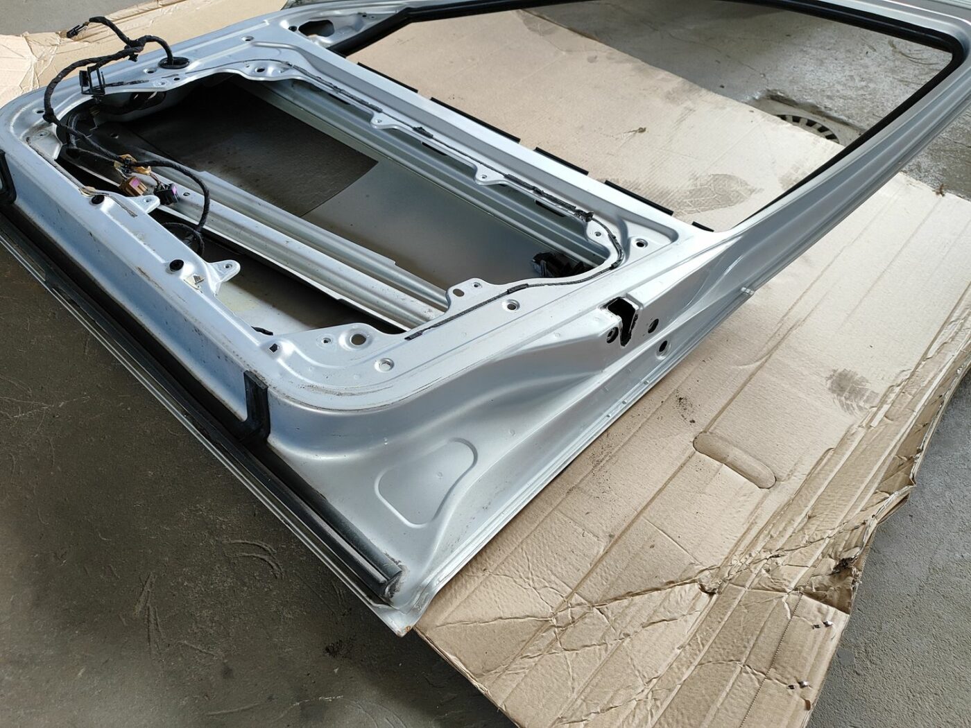 Priekšējās labās durvis priekš VW GOLF IV 1999