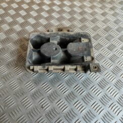 Akumulatora pamatnes kronšteins priekš VW GOLF IV 1999