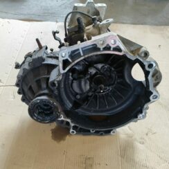 Mehāniska pārnesumkārba priekš VW GOLF IV 1999