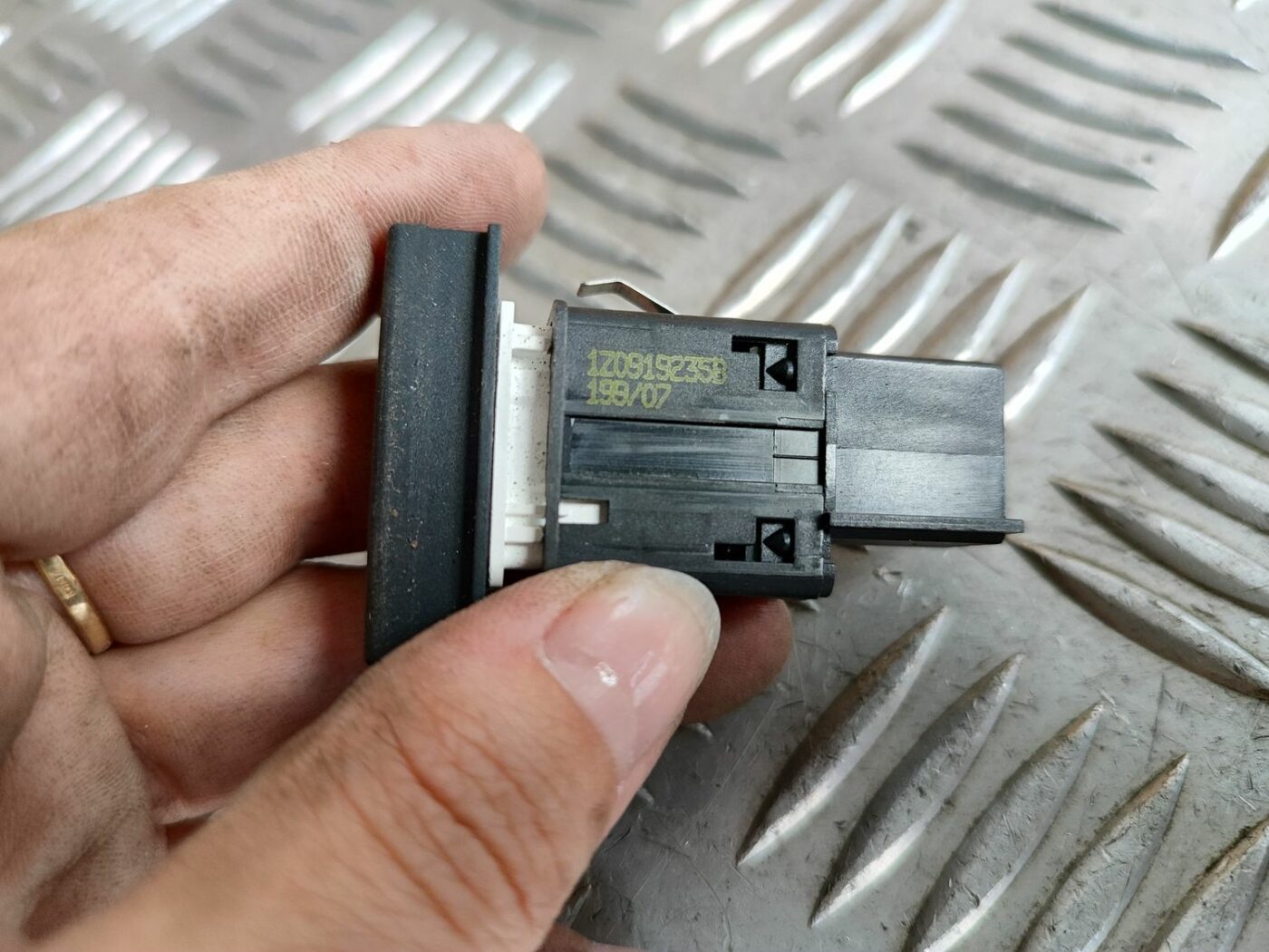 Drošības spilvena indikators priekš SKODA OCTAVIA 2008