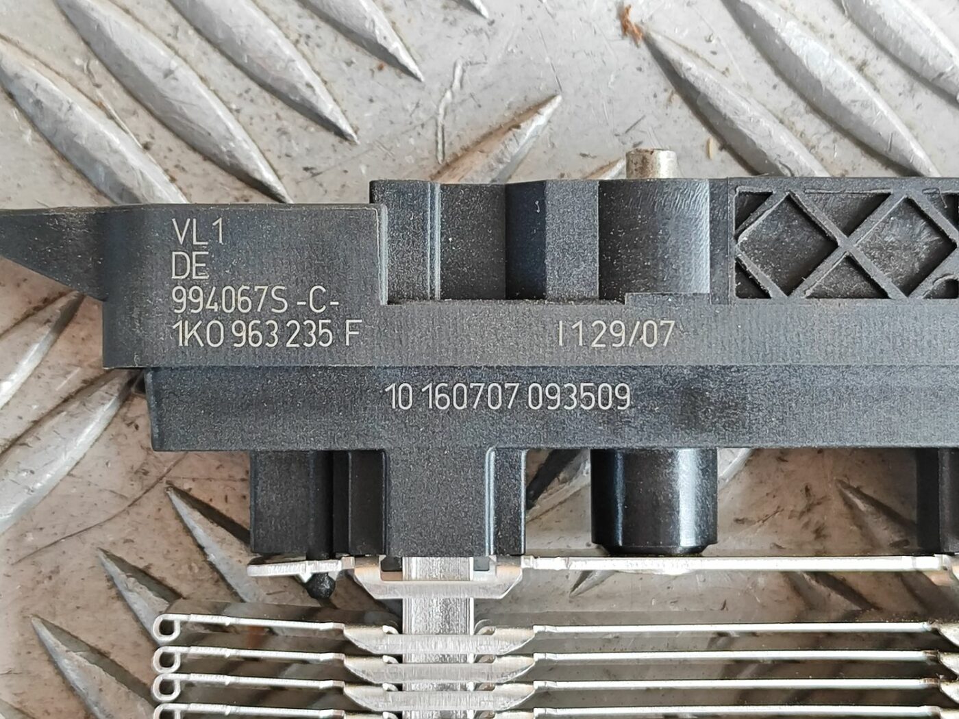 Papildus autonoma elektriskais sildītājs priekš SKODA OCTAVIA 2008