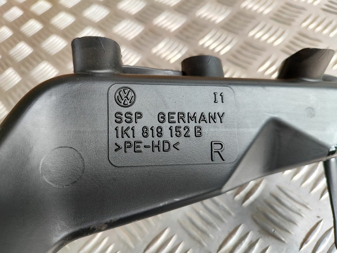 Salona gaisa vads priekš SKODA OCTAVIA 2008