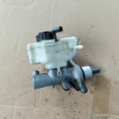 Bremžu pastiprinātāja galvenais cilindrs priekš SKODA OCTAVIA 2008