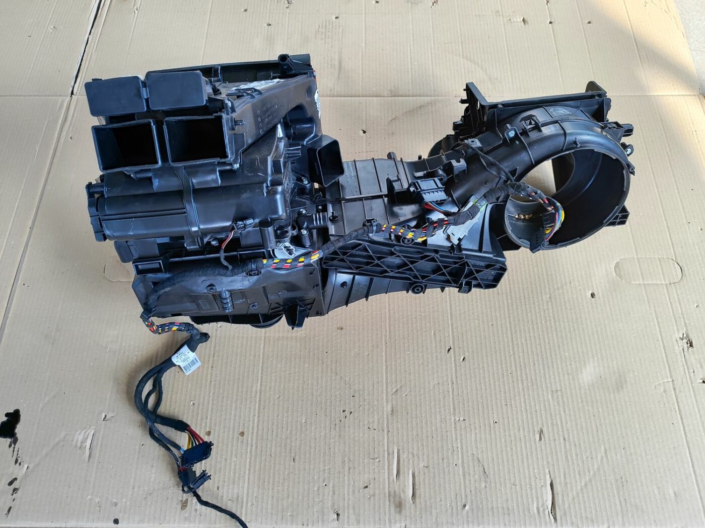 Salona sildītājs priekš SKODA OCTAVIA 2008