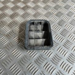 Virsbūves ventilācijas reste priekš SKODA OCTAVIA 2008