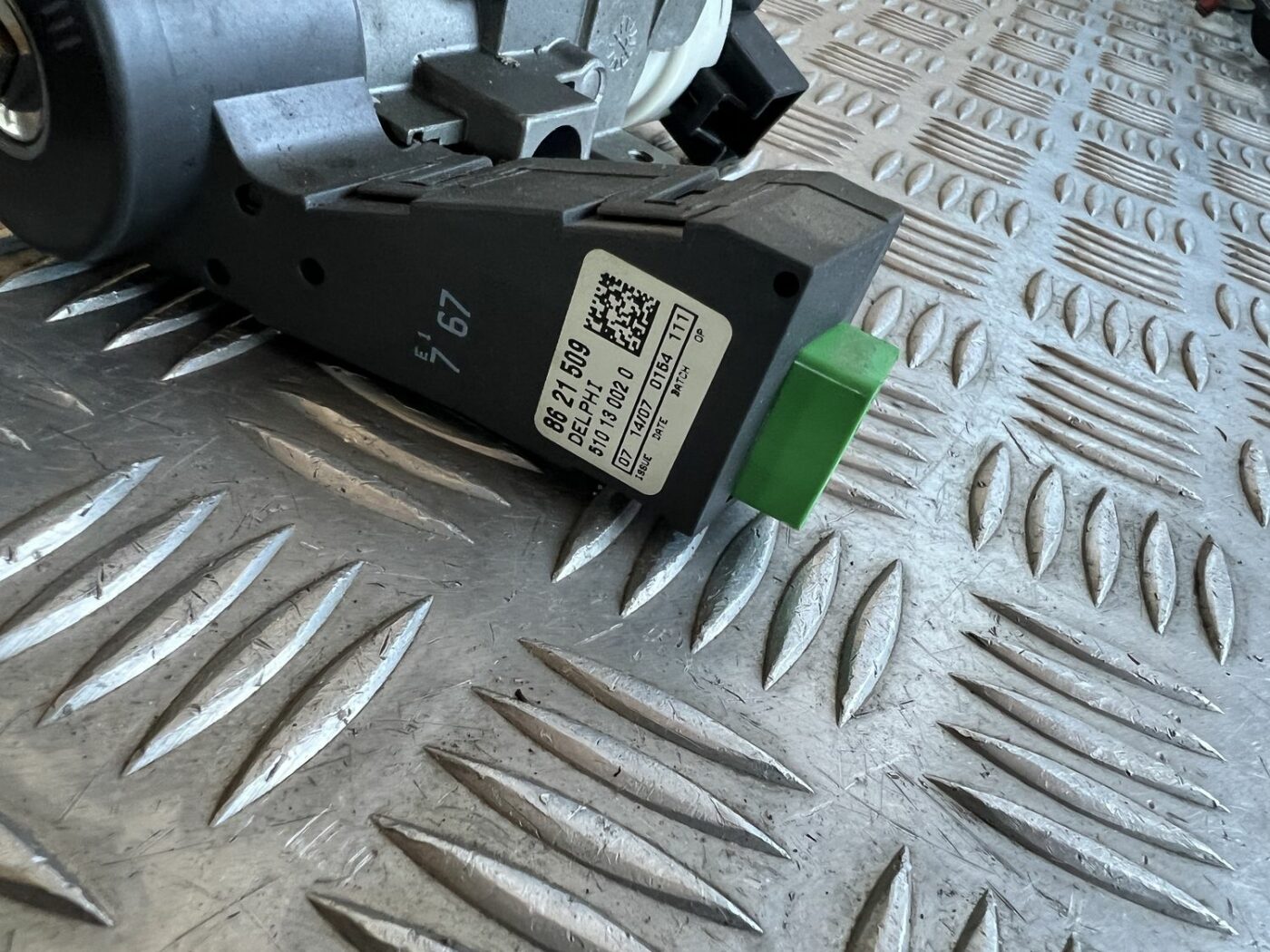 Aizdedzes slēdzene priekš VOLVO S60 2007