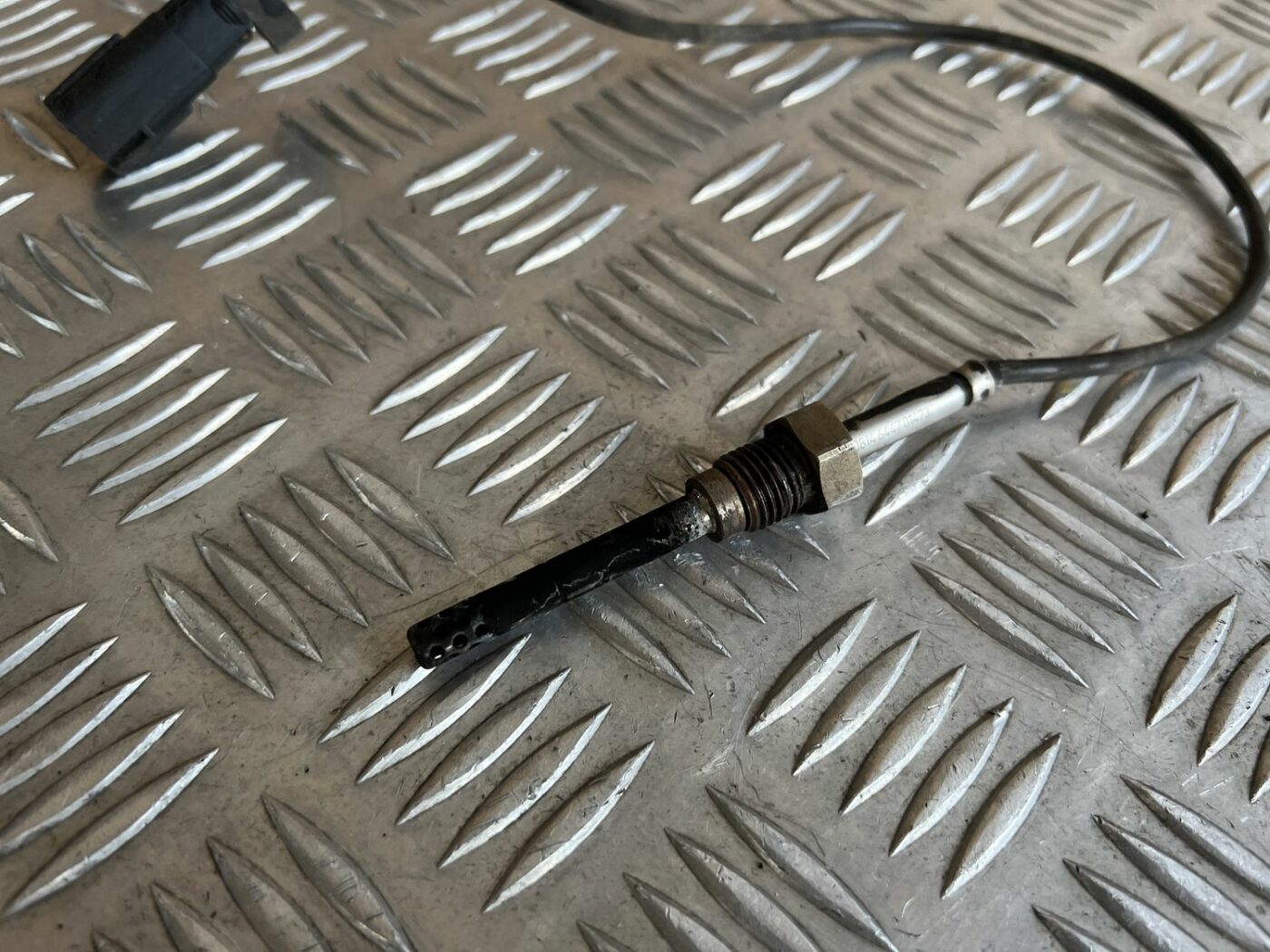 Izplūdes gāzu temperatūras devējs priekš VOLVO S60 2007 2 Izplūdes gāzu temperatūras devējs priekš VOLVO S60 2007