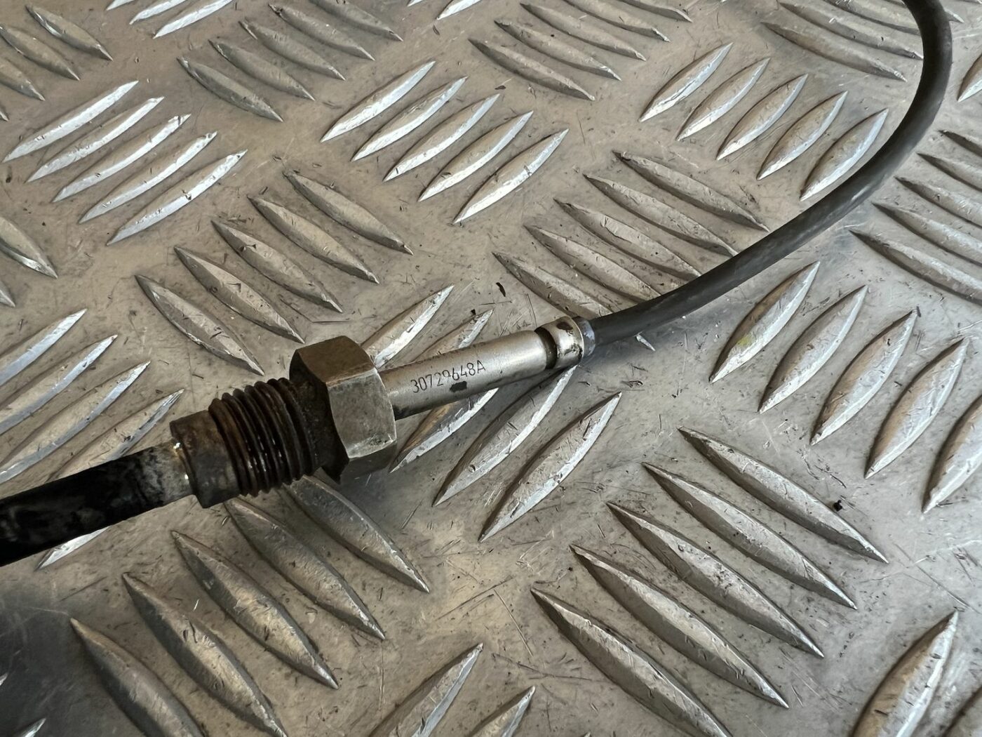 Izplūdes gāzu temperatūras devējs priekš VOLVO S60 2007 3 Izplūdes gāzu temperatūras devējs priekš VOLVO S60 2007