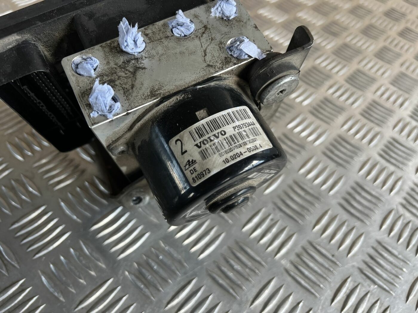 ABS bloks priekš VOLVO S60 2007 5 ABS bloks priekš VOLVO S60 2007