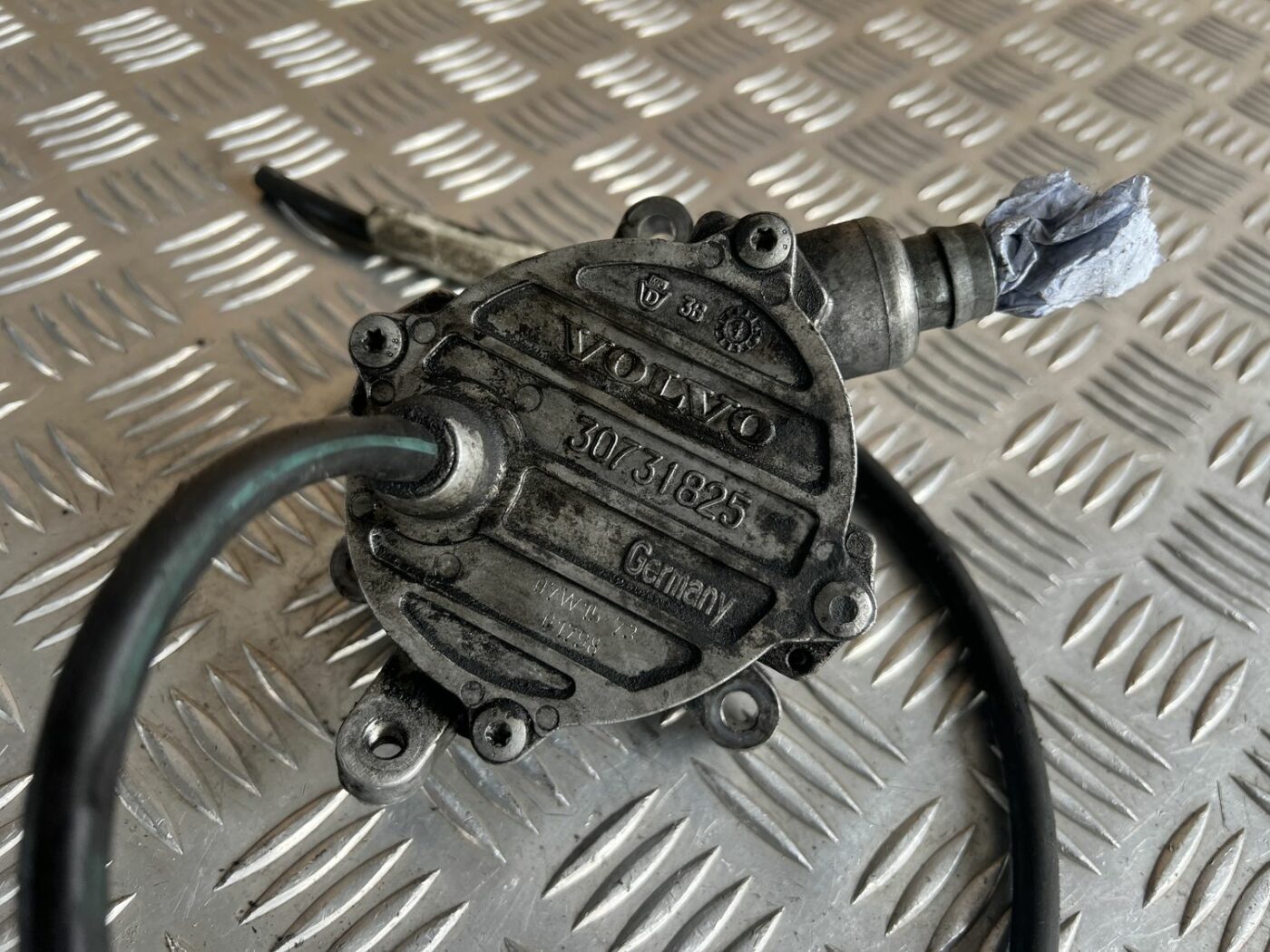 Vakuuma sūknis priekš VOLVO S60 2007 3 Vakuuma sūknis priekš VOLVO S60 2007