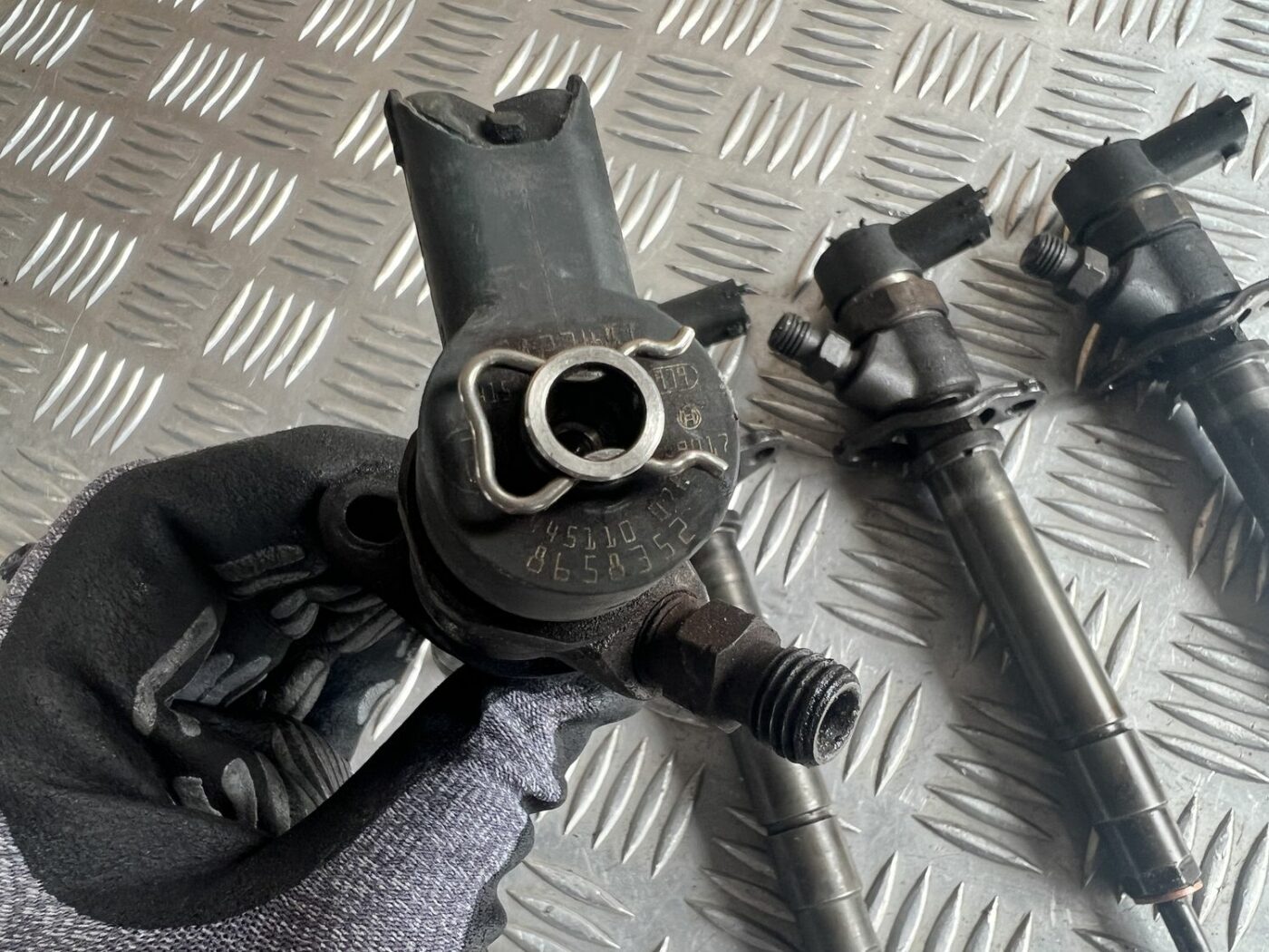 Degvielas smidzinātājs priekš VOLVO S60 2007