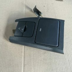 Centrālās konsoles (apdares) aizmugurēja daļa priekš VOLVO S60 2007