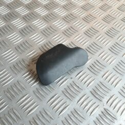 Pārsega atveršanas rokturis salonā priekš AUDI A6 AVANT 2006