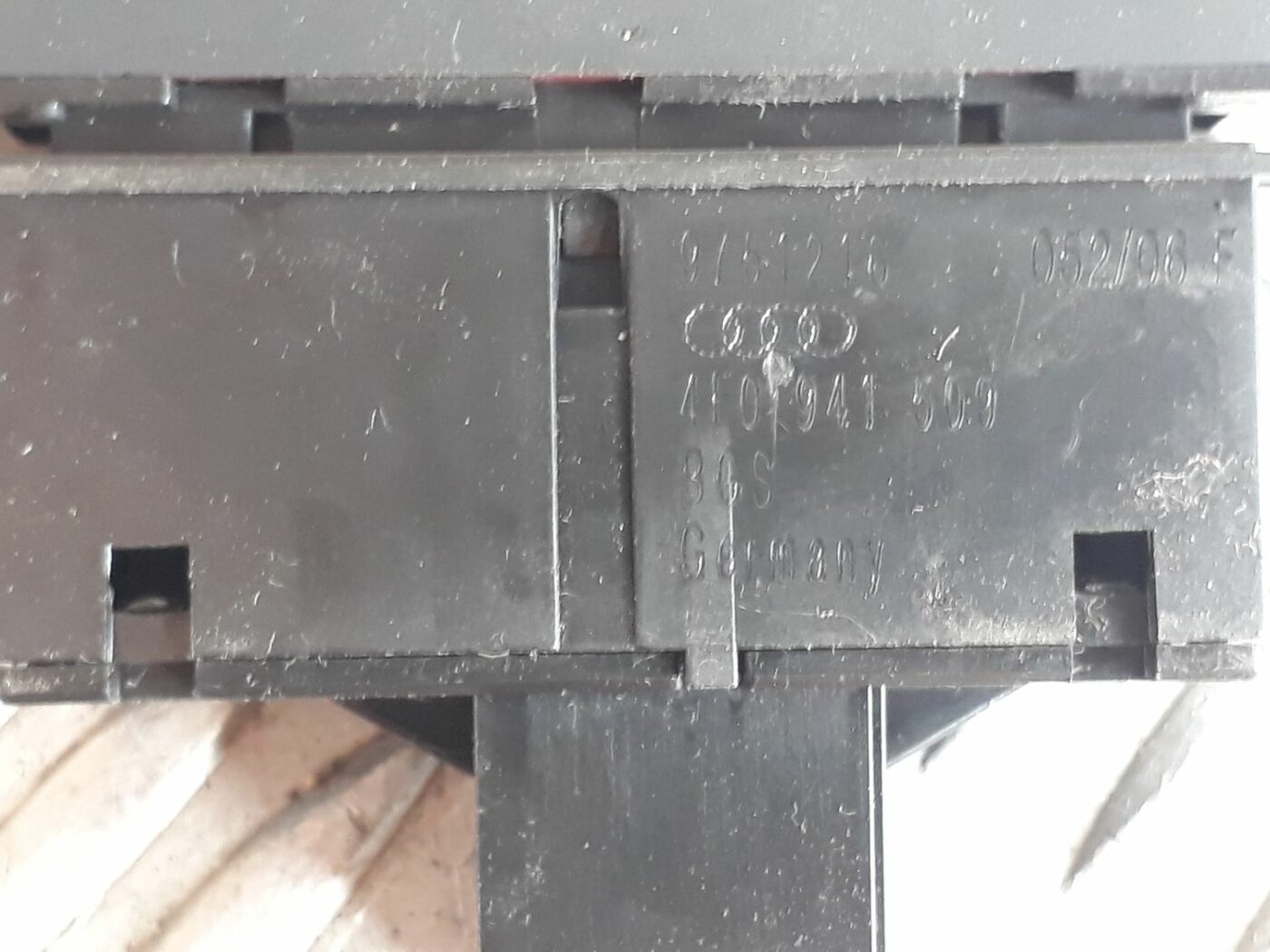 Trauksmes poga priekš AUDI A6 AVANT 2006