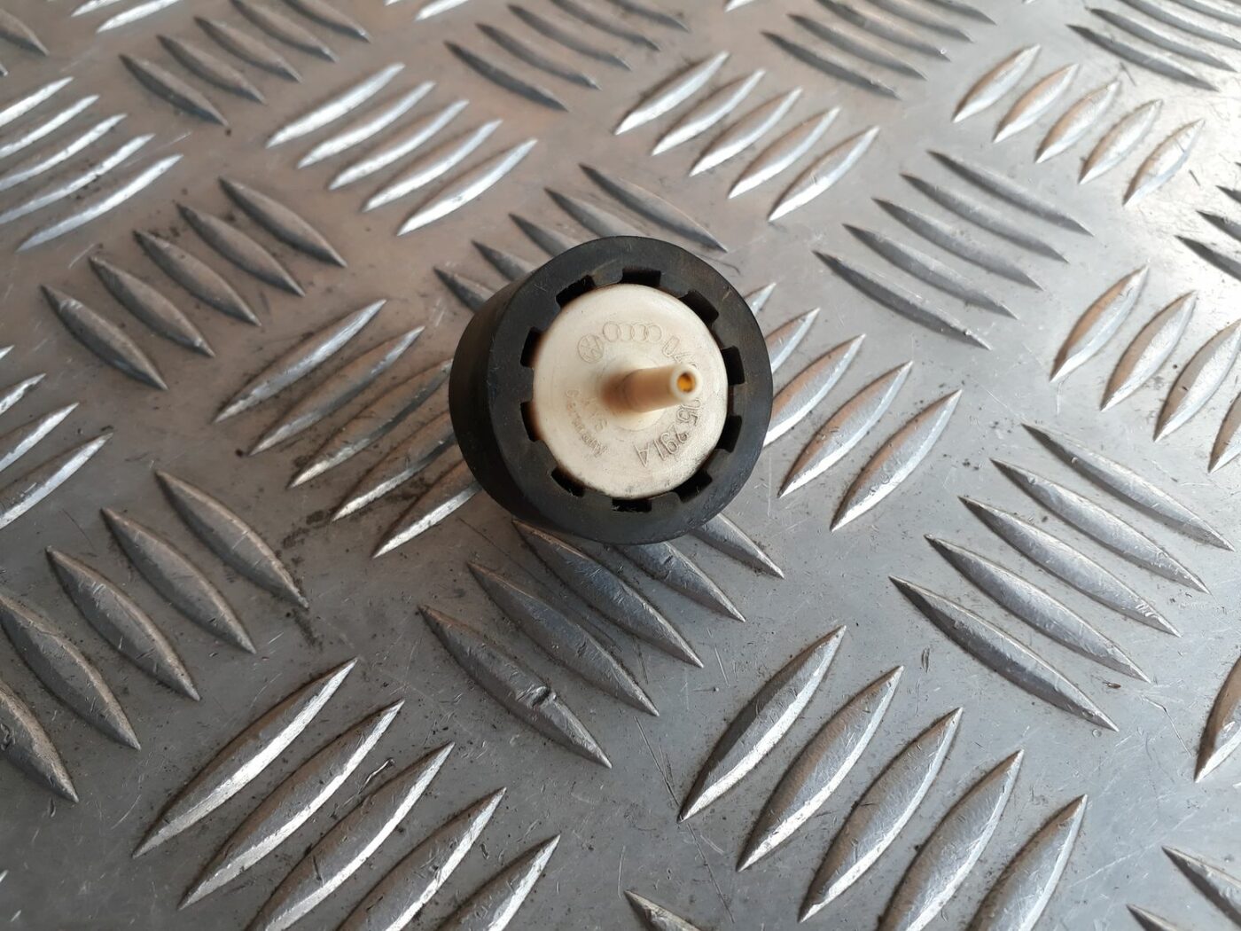 Solenoīda vakuuma vārsts priekš AUDI A6 AVANT 2006