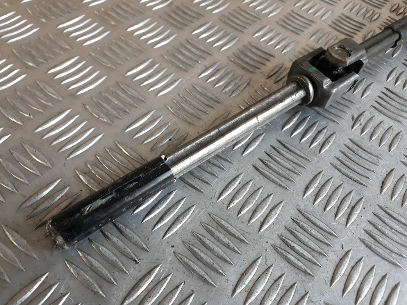 Stūres statnes kardāns priekš AUDI A6 AVANT 2006