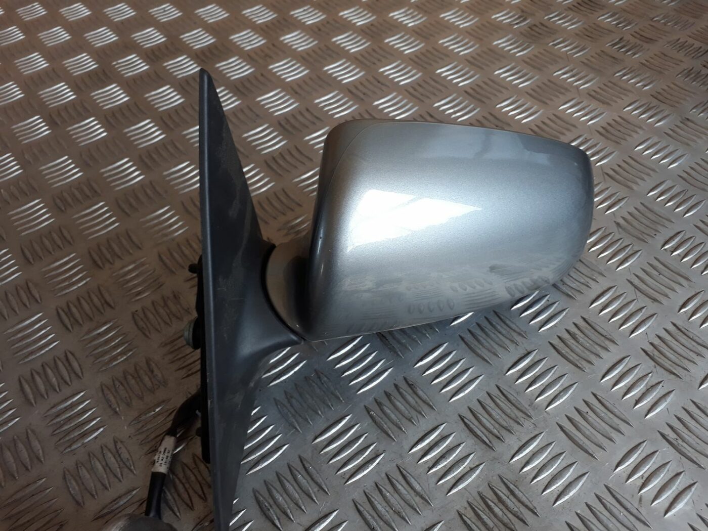 Ārējais spogulis, pa kreisi priekš AUDI A6 AVANT 2006