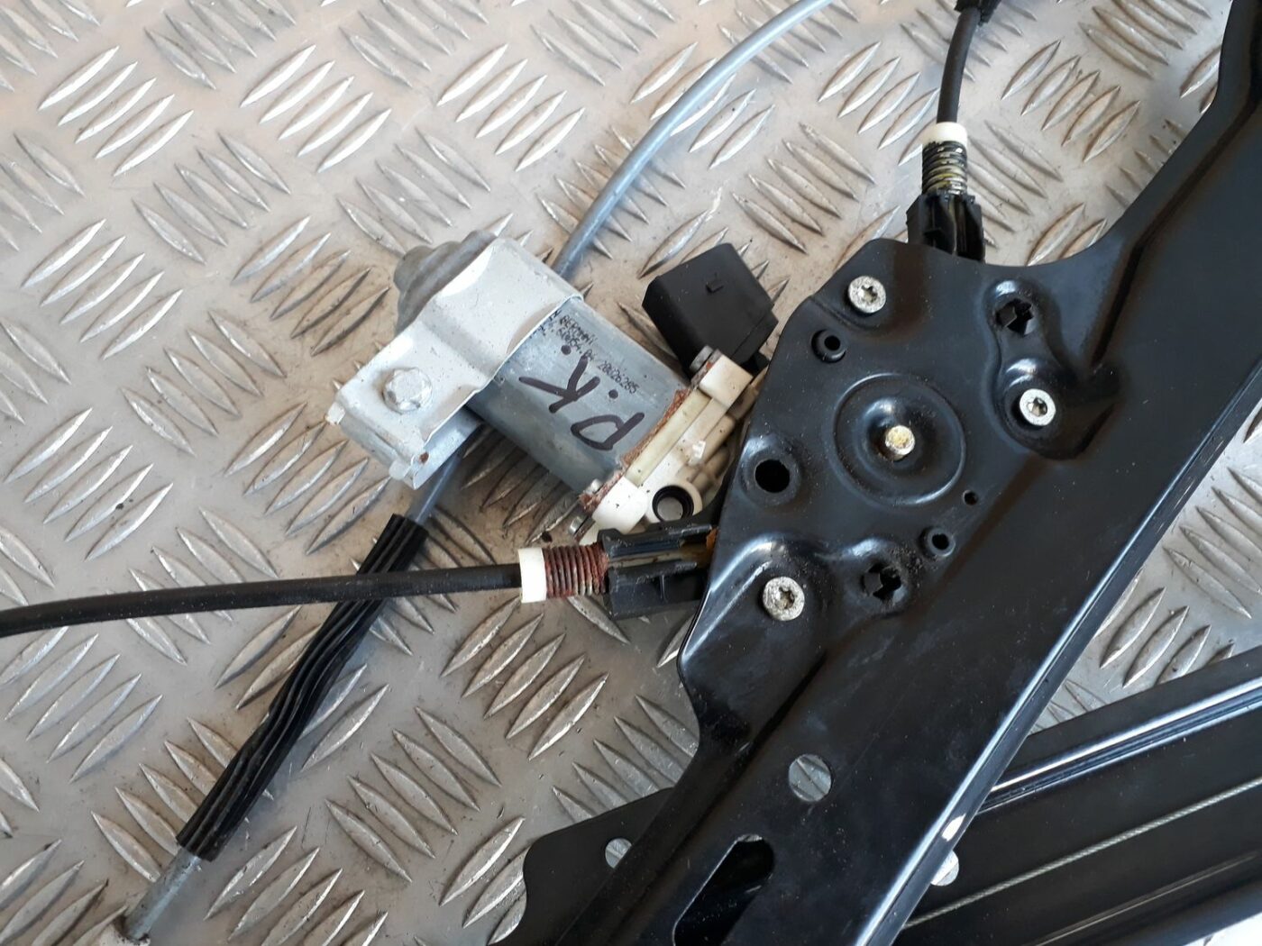 Stikla pacelšanas mehānisms priekšējais kreisais priekš BMW 530D E61 2006 TOURING BLUE