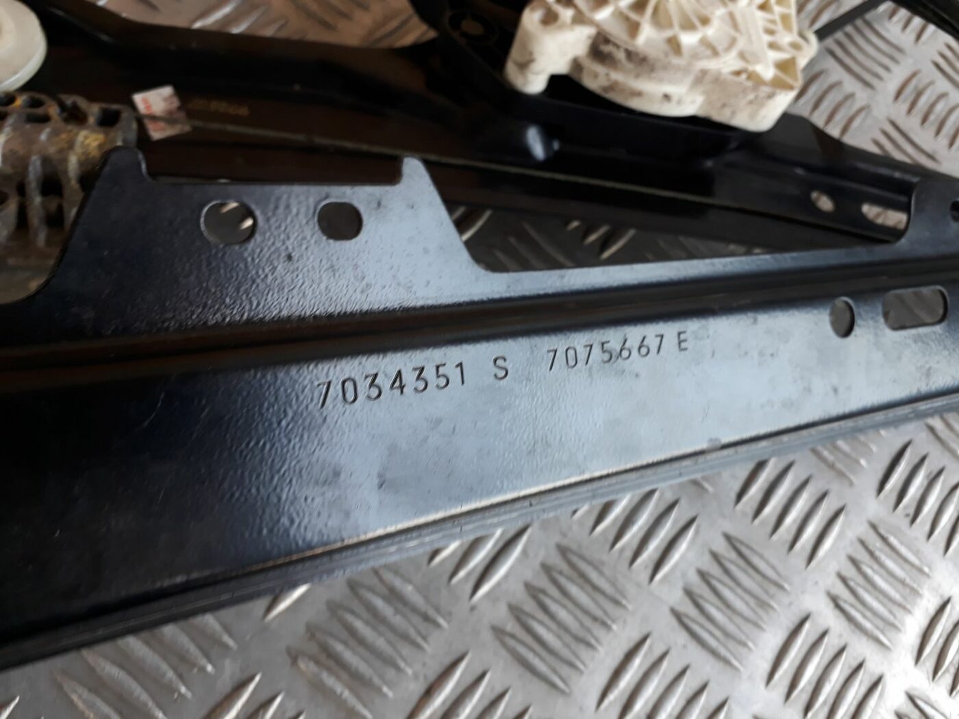 Stikla pacelšanas mehānisms priekšējais kreisais priekš BMW 530D E61 2006 TOURING BLUE