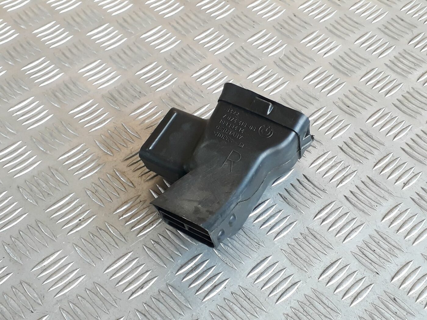 Salona gaisa vads priekš BMW 530D E61 2006 TOURING BLUE 1 Salona gaisa vads priekš BMW 530D E61 2006 TOURING BLUE