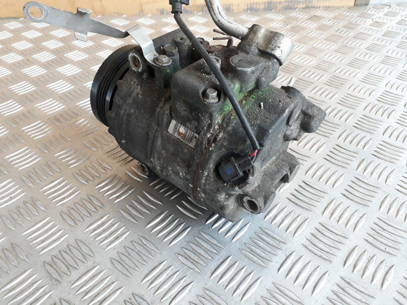 Gaisa kondicioniera kompresors priekš BMW 530D E61 2006 TOURING BLUE 5 Gaisa kondicioniera kompresors priekš BMW 530D E61 2006 TOURING BLUE