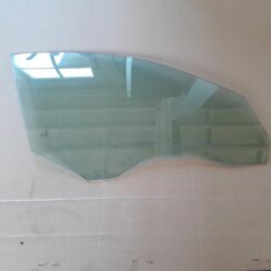 Priekšējo labo durvju stikls priekš BMW 530D E61 2006 TOURING BLUE