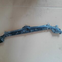 Priekšējā radiatora rāmja augšēja daļa priekš BMW 530D E61 2006 TOURING BLUE