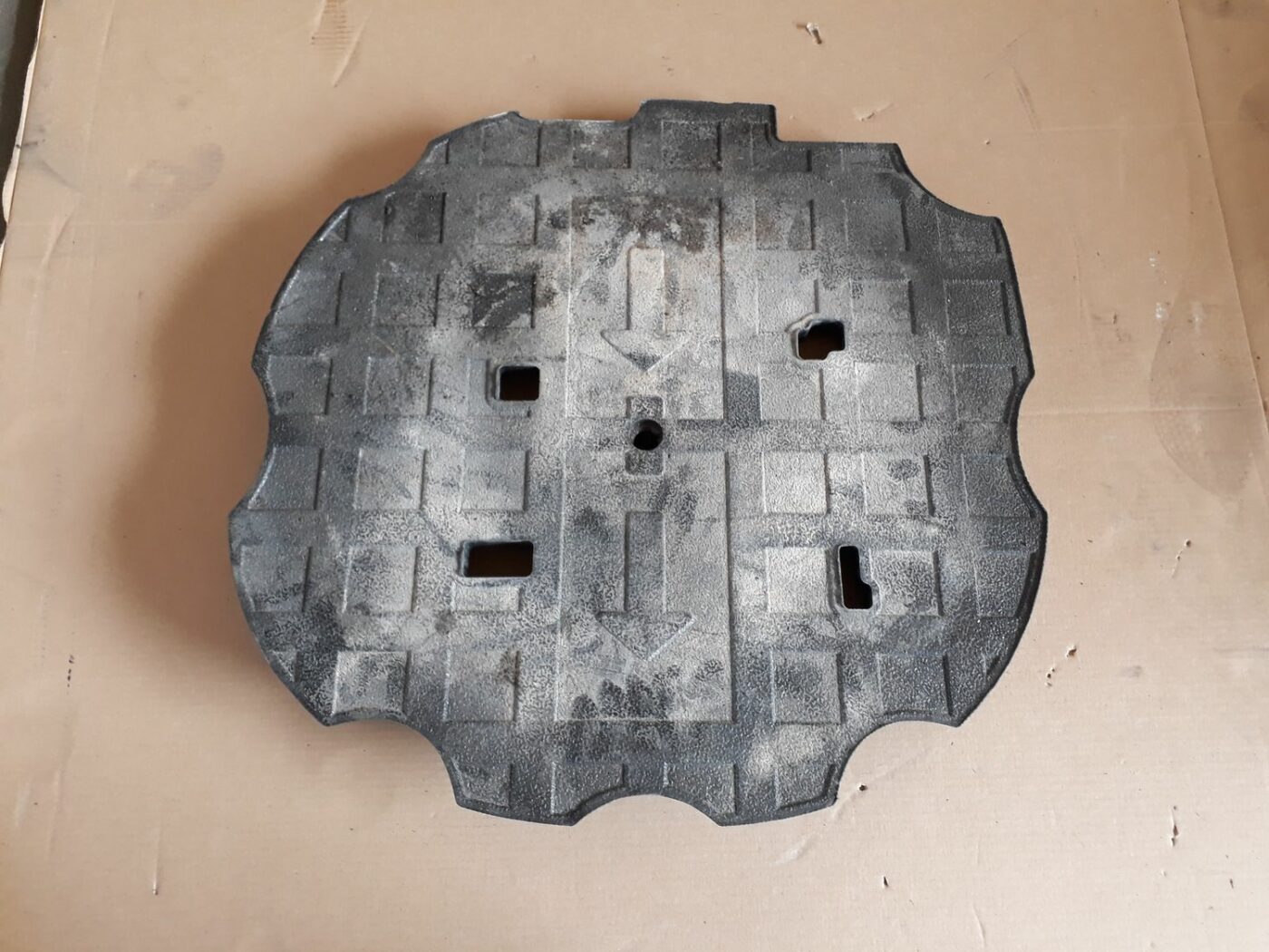 Bagāžnieka nodalījuma instrumentu ieliktnis priekš BMW 530D E61 2006 TOURING BLUE 2 Bagāžnieka nodalījuma instrumentu ieliktnis priekš BMW 530D E61 2006 TOURING BLUE