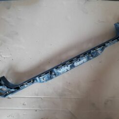 Aizmugurēja bufera kronšteins priekš BMW 530D E61 2006 TOURING BLUE