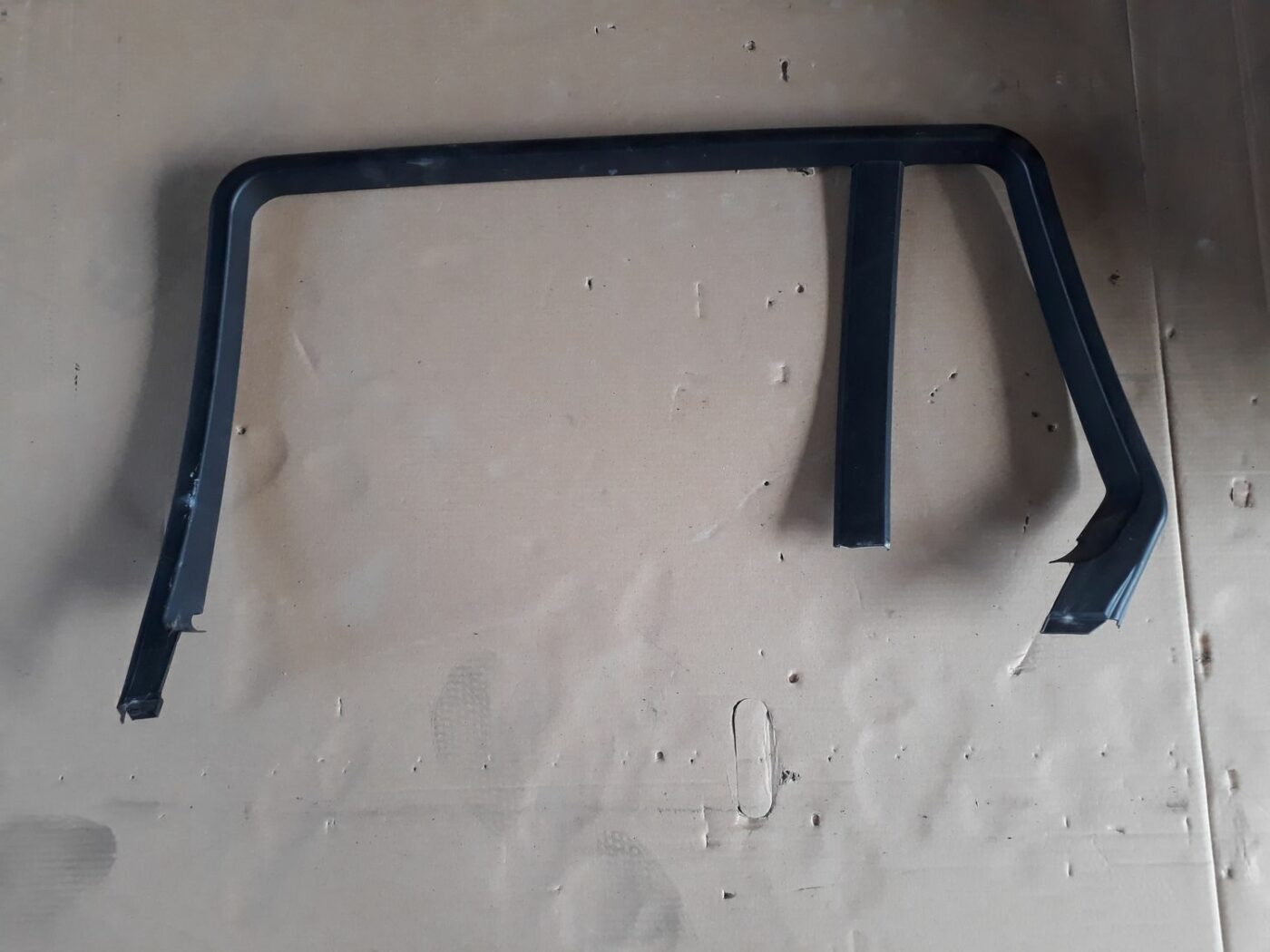 Durvju stikla moldings priekš BMW 530D E61 2006 TOURING BLUE 1 Durvju stikla moldings priekš BMW 530D E61 2006 TOURING BLUE