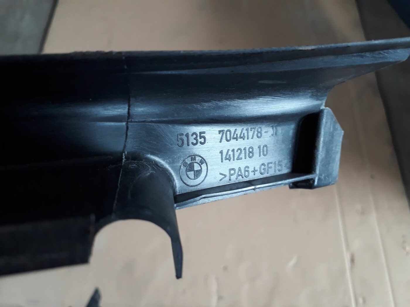 Durvju stikla moldings priekš BMW 530D E61 2006 TOURING BLUE 2 Durvju stikla moldings priekš BMW 530D E61 2006 TOURING BLUE