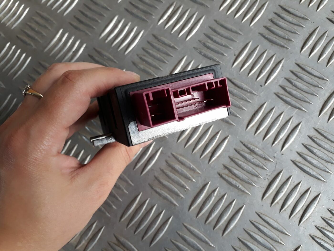 Degvielas sūkņa vadības bloks priekš BMW 530D E61 2006 TOURING BLUE