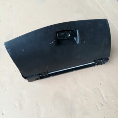 Mantu glabāšanas nodalījums pasažiera pusē priekš BMW 530D E61 2006 TOURING BLUE