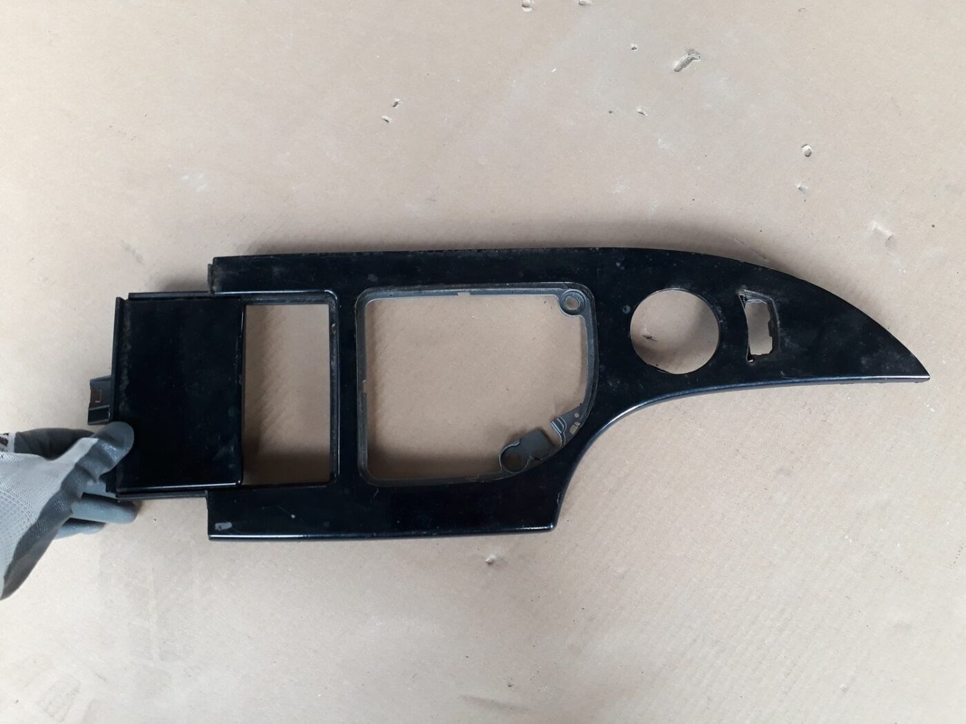 Dekoratīvs rāmis pārnesumu selektoram priekš BMW 530D E61 2006 TOURING BLUE