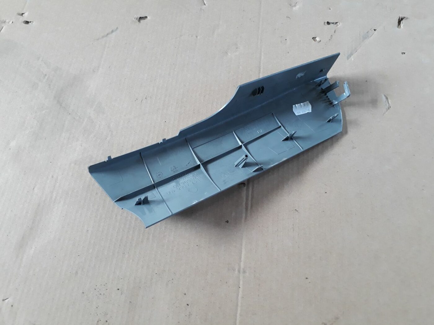 Bagāžnieka nodalījuma sānu apdare priekš BMW 530D E61 2006 TOURING BLUE 2 Bagāžnieka nodalījuma sānu apdare priekš BMW 530D E61 2006 TOURING BLUE