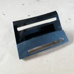 Mantu glabāšanas nodalījums centrā priekš BMW 530D E61 2006 TOURING BLUE