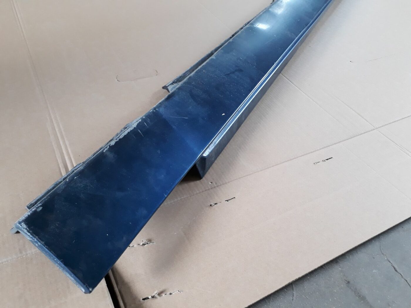 Ārēja sliekšņa laba uzlika priekš BMW 530D E61 2006 TOURING BLUE