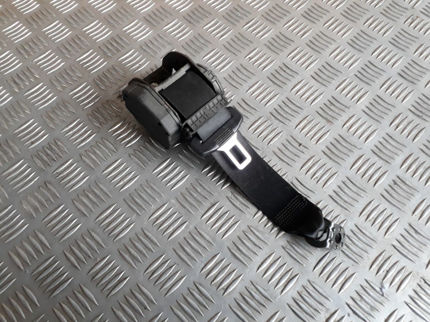 Aizmugurējā kreisa drošības josta priekš SEAT IBIZA 2005