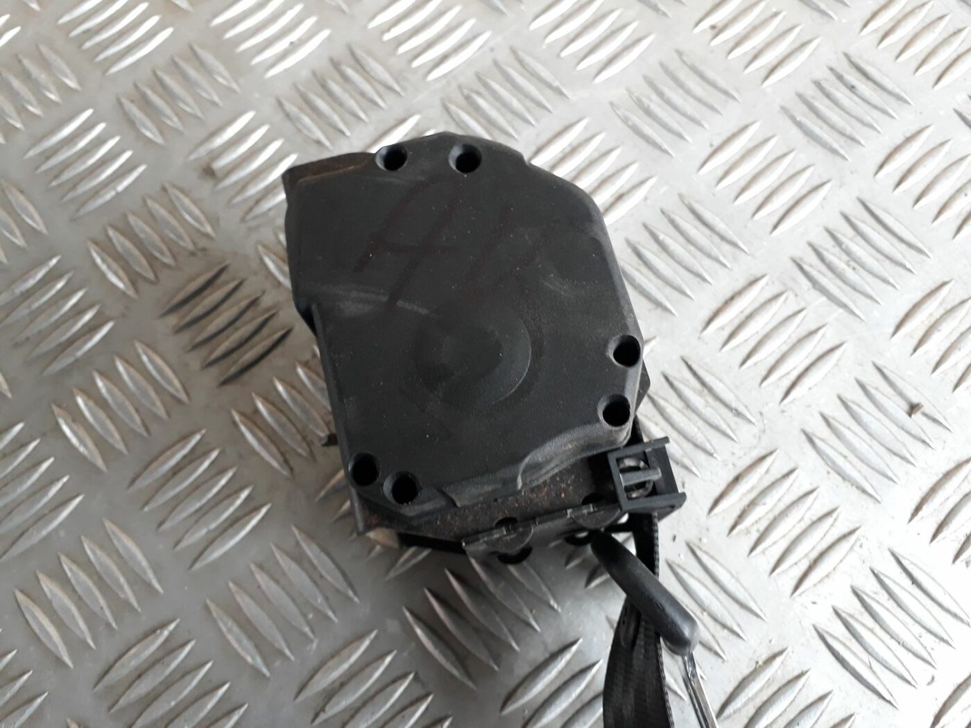 Aizmugurējā kreisa drošības josta priekš SEAT IBIZA 2005