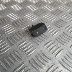 Atvēršanas/aizvēršanas poga priekš SEAT IBIZA 2005