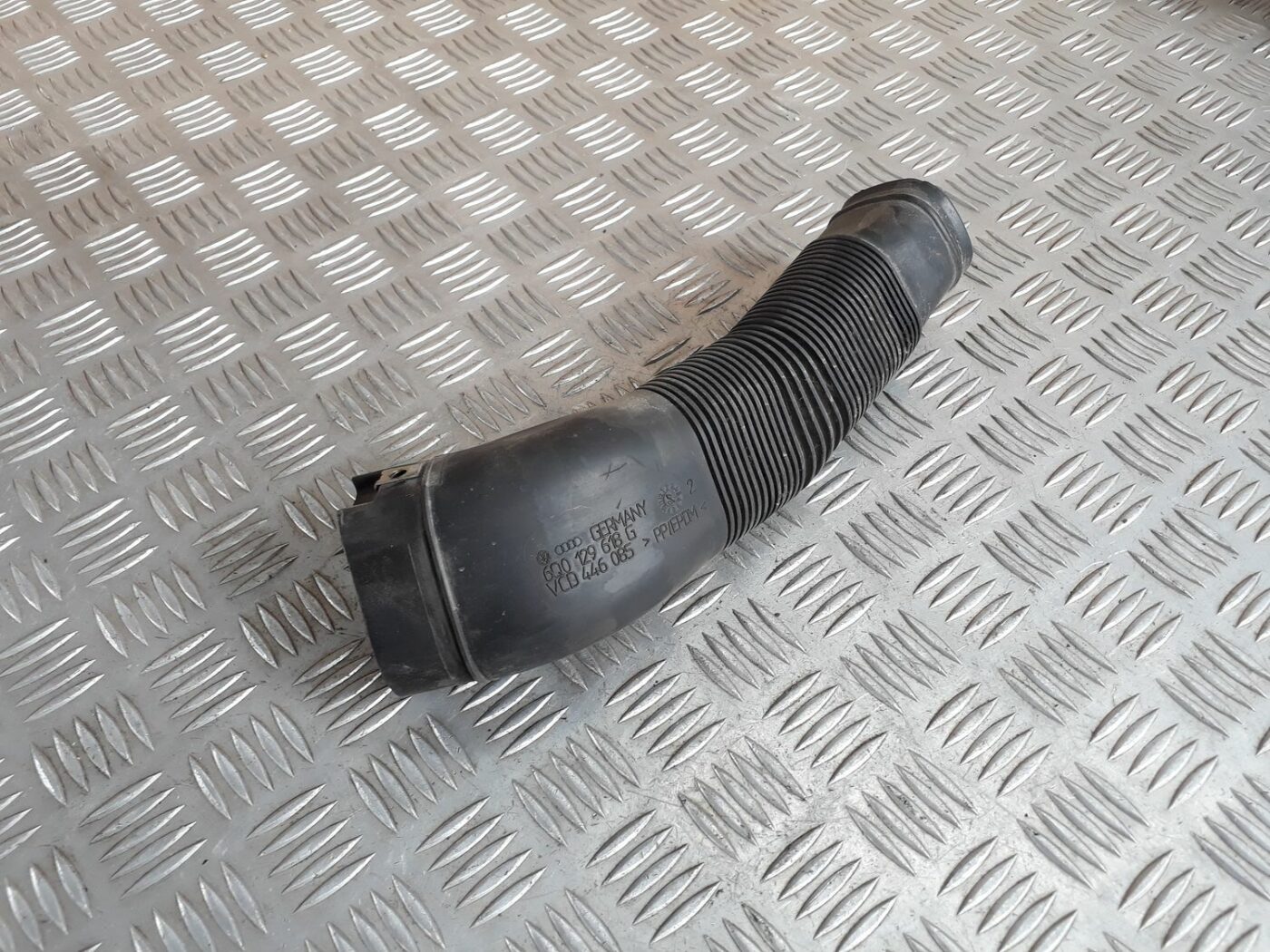 Gaisa filtra korpusa caurule priekš SEAT IBIZA 2005