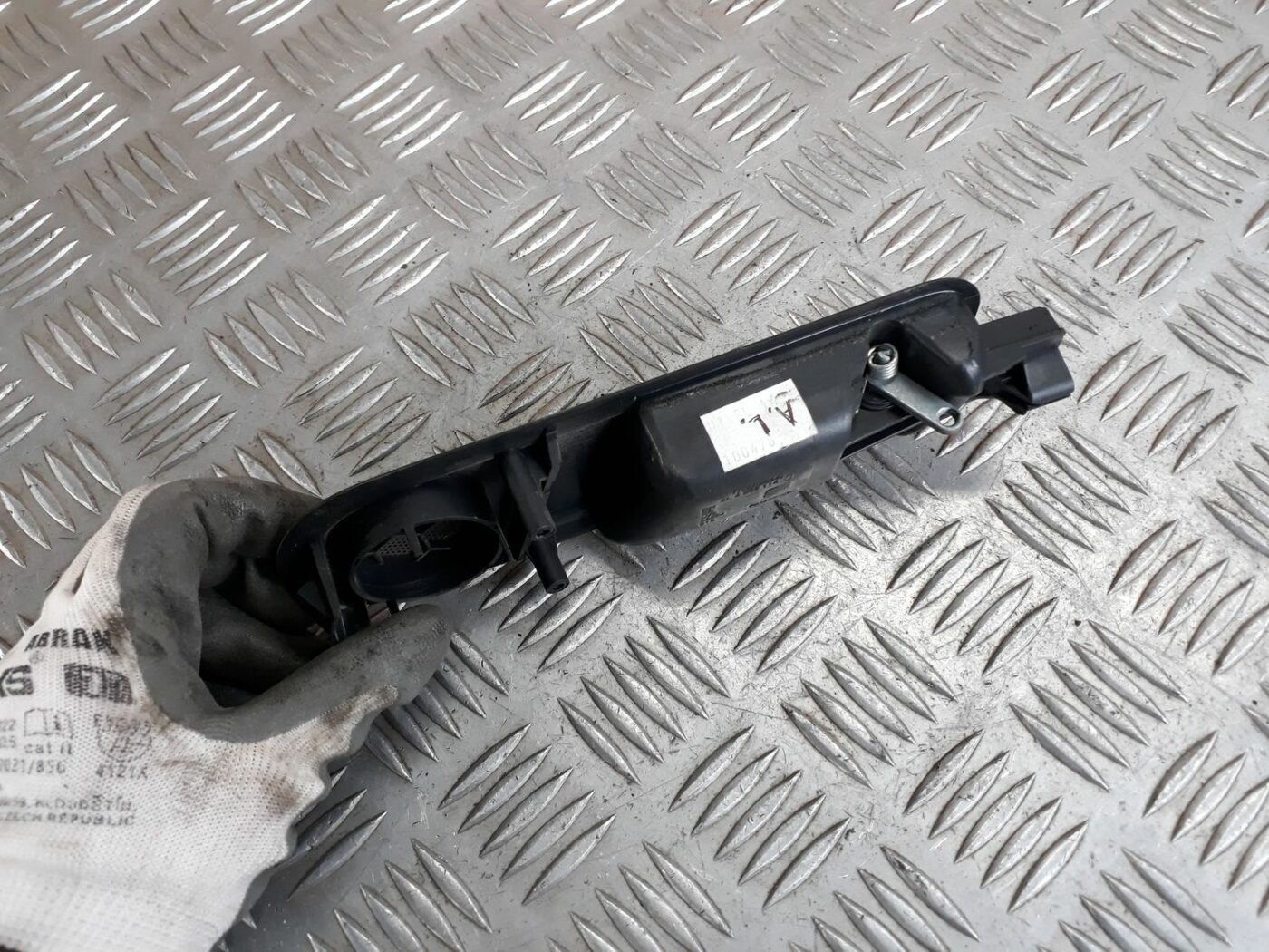 Salona durvju rokturis, aizmugures labais priekš SEAT IBIZA 2005 4 Salona durvju rokturis, aizmugures labais priekš SEAT IBIZA 2005