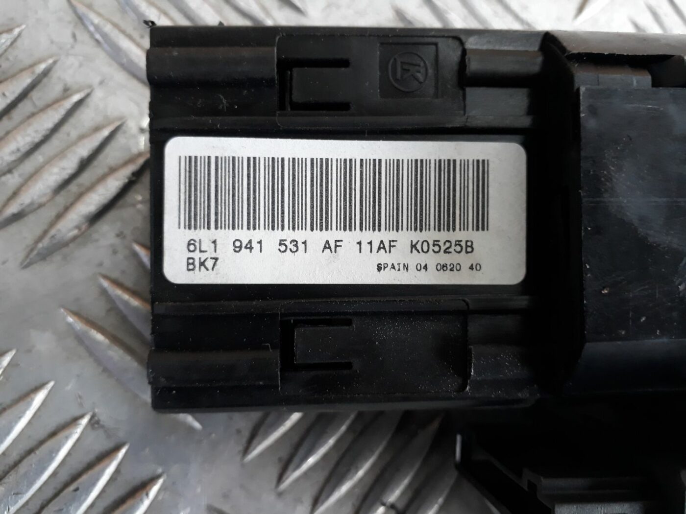 Gaismas slēdzis priekš SEAT IBIZA 2005 4 Gaismas slēdzis priekš SEAT IBIZA 2005