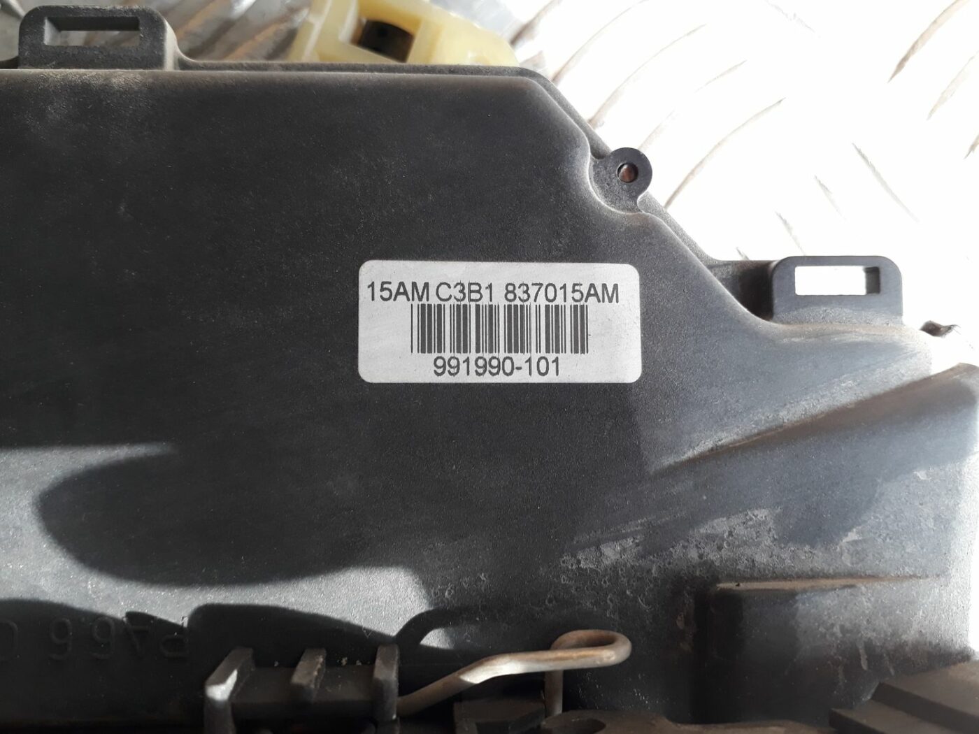 Priekšējo kreiso durvju slēdzene priekš SEAT IBIZA 2005