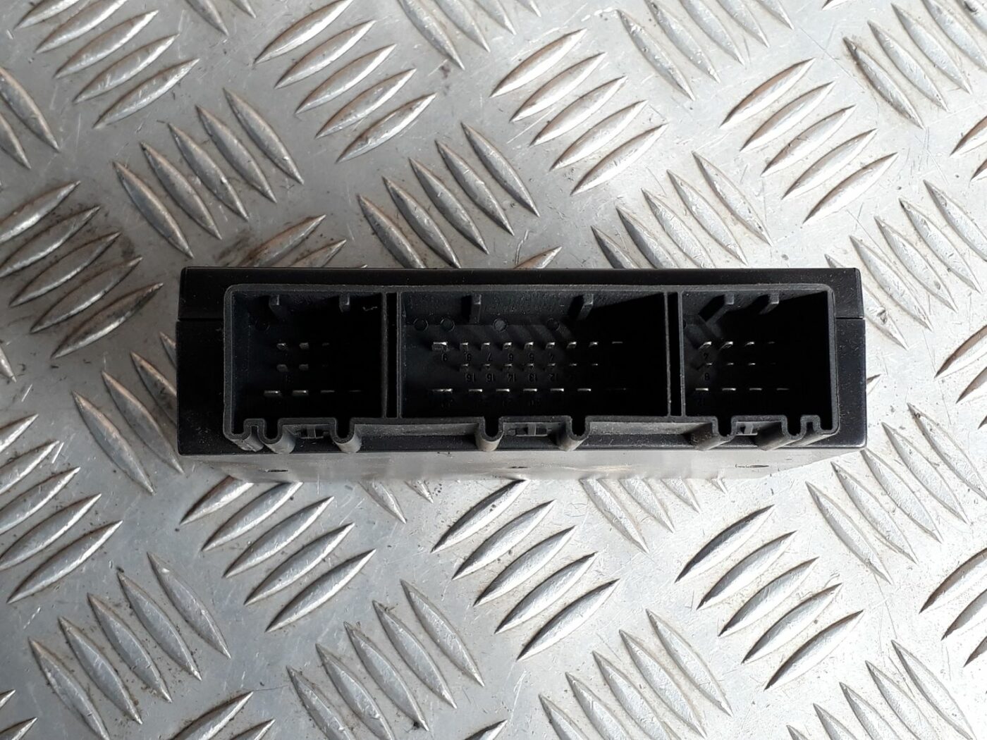 Komforta vadības bloks priekš SEAT IBIZA 2005 4 Komforta vadības bloks priekš SEAT IBIZA 2005