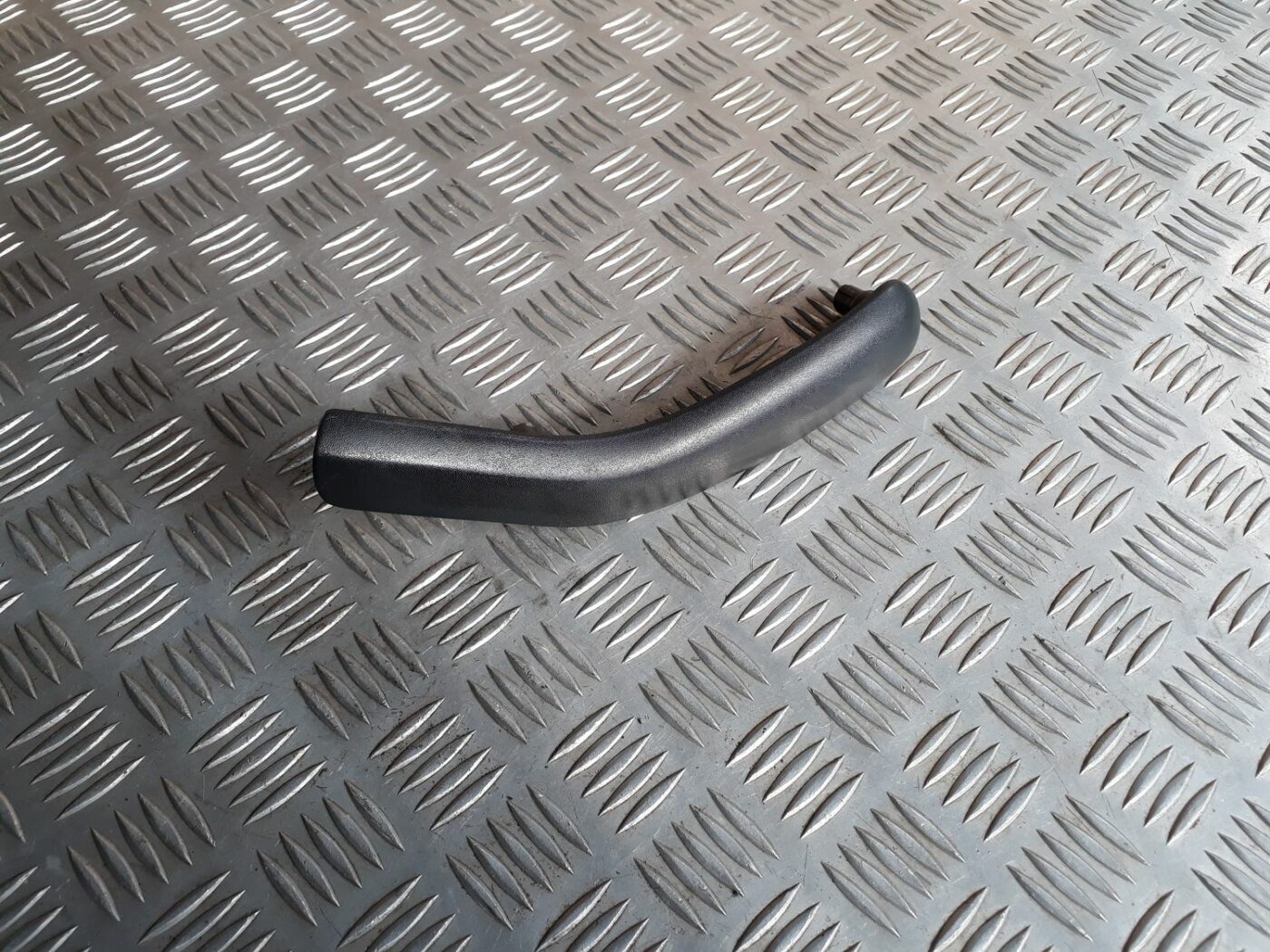 Durvju rokturu apdares uzlika (salonā) priekš SEAT IBIZA 2005 1 Durvju rokturu apdares uzlika (salonā) priekš SEAT IBIZA 2005