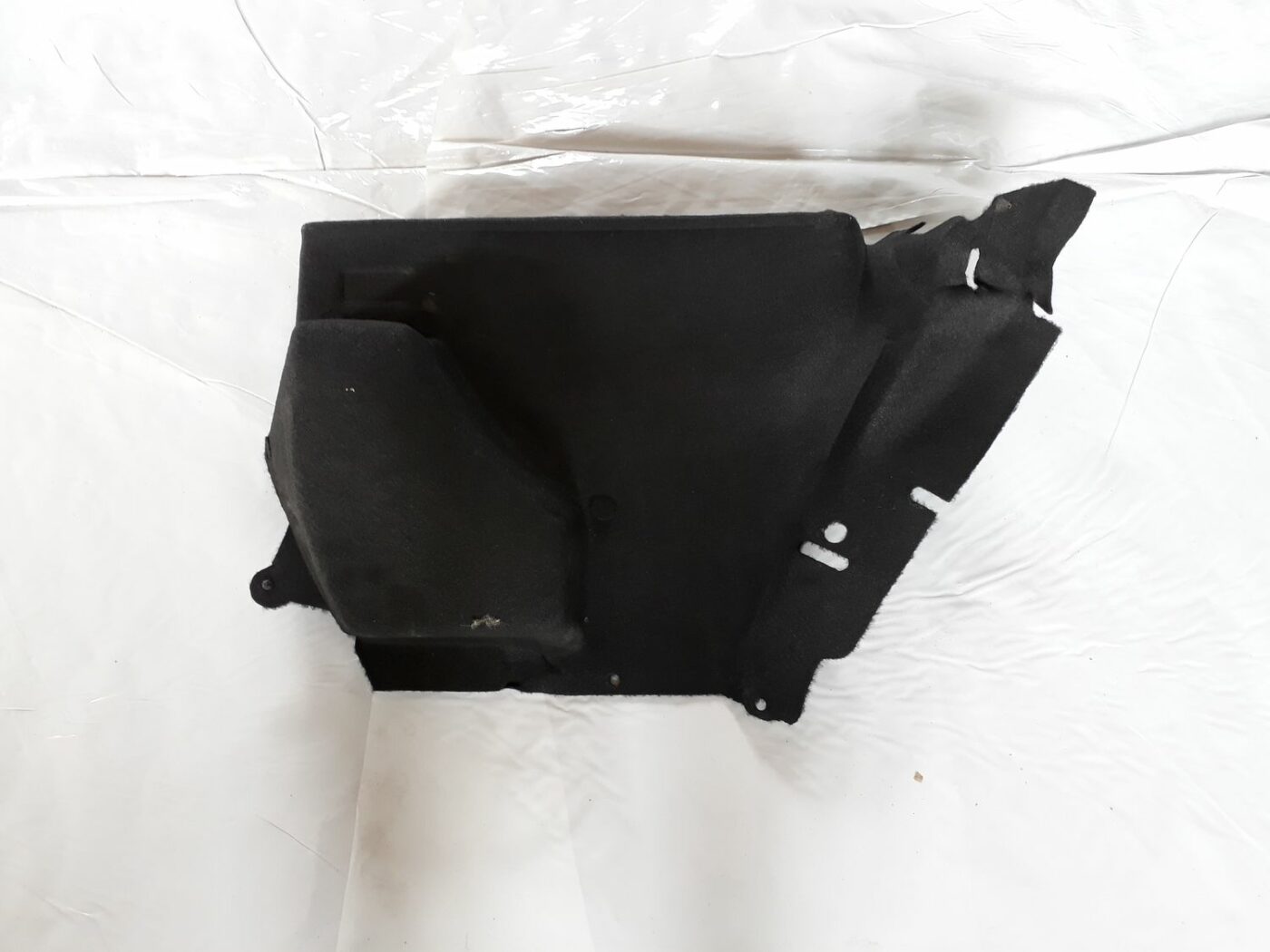 Bagāžnieka nodalījuma sānu apdare priekš SEAT IBIZA 2005 2 Bagāžnieka nodalījuma sānu apdare priekš SEAT IBIZA 2005